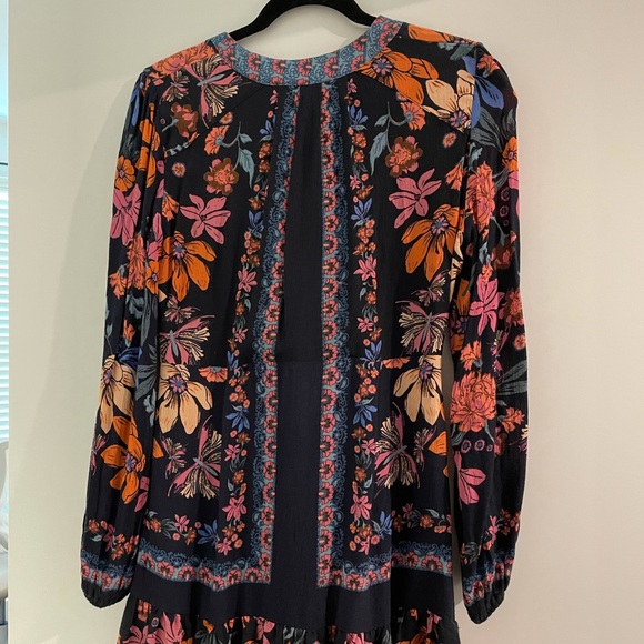 Free People floral long sleeve top- size 2 - Picture 3 of 5